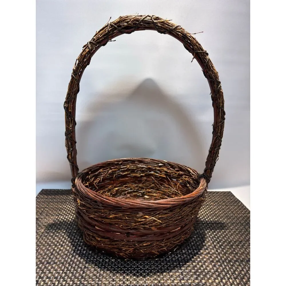 Small woven basket